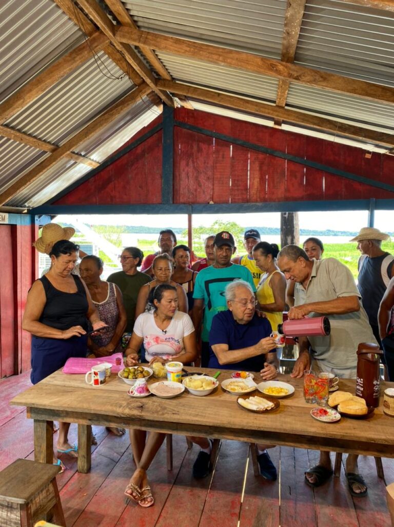 Leia mais sobre o artigo Amazonino Mendes inicia viagens ao interior em pré-campanha ao Governo