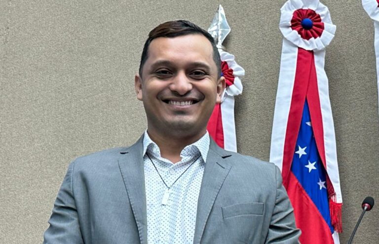 Leia mais sobre o artigo Enfermeiro Leandro Pimentel assume direção do Hospital 28 de agosto