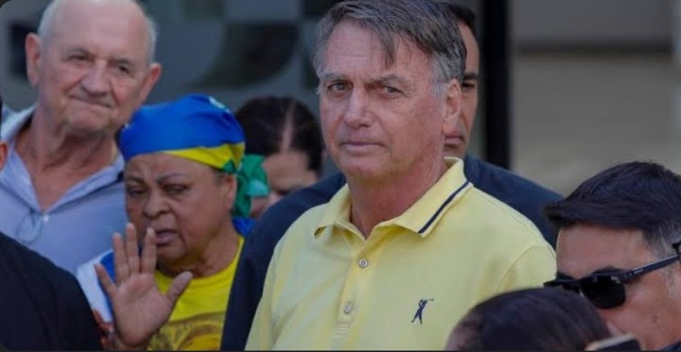 No momento, você está visualizando STF publica acórdão do julgamento que condenou Bolsonaro